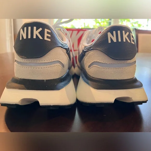 Nike Women's Sneakers in Cream and Black - Picture 2 of 9